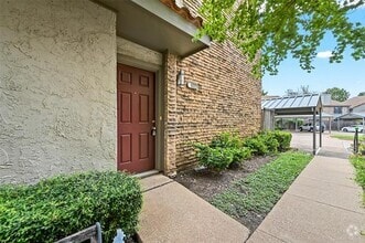 Building Photo - 14800 Enterprise Dr