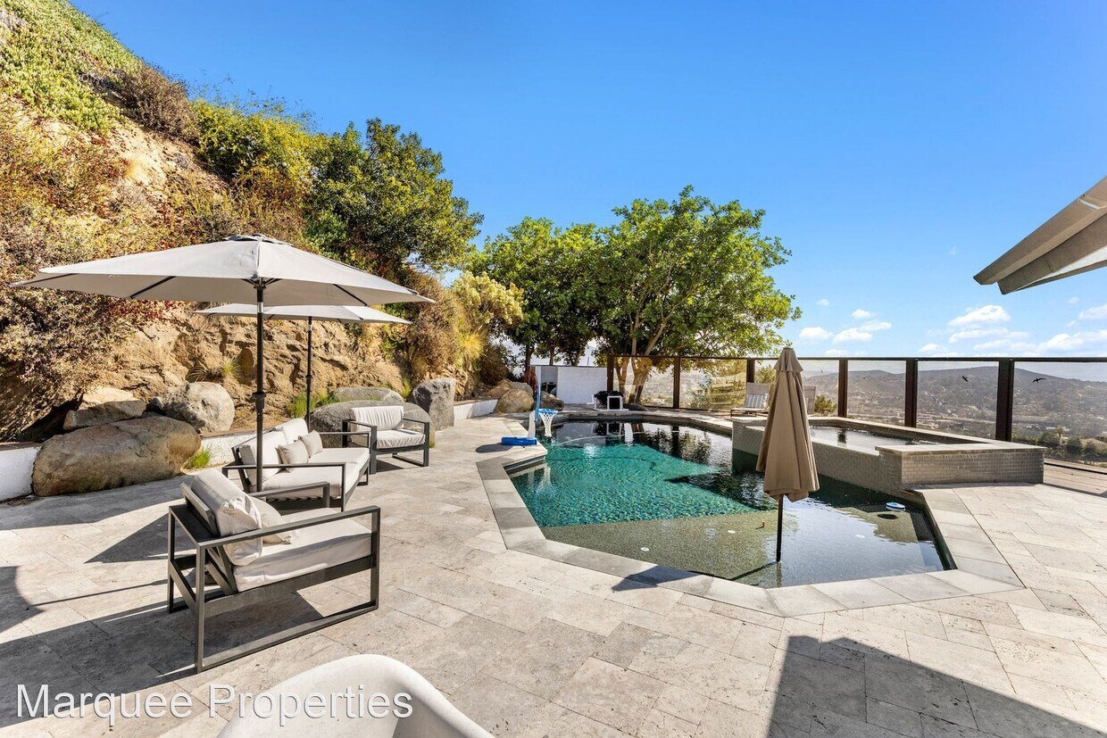 Foto principal - 4 br, 2.5 bath House - 9940 Heavenly Way