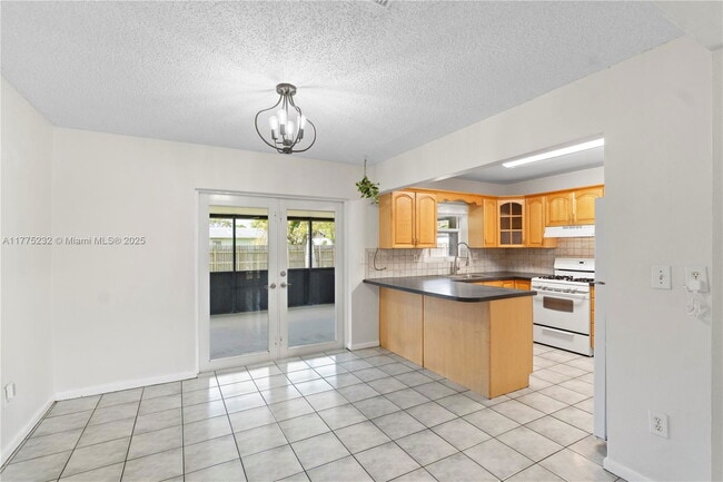 Photo - 9364 SW 184th Ter House