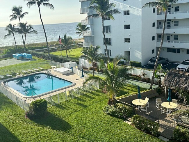 Foto del edificio - 1750 S Ocean Blvd
