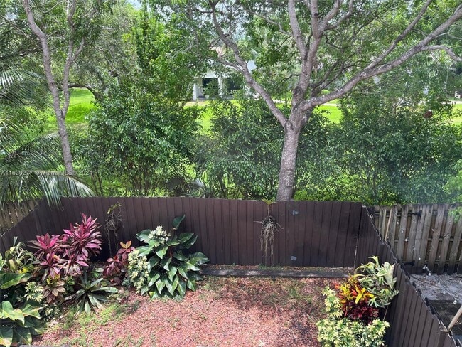 Building Photo - 7636 S Stonecreek Cir