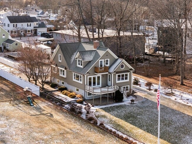 Building Photo - 30R Harbor St