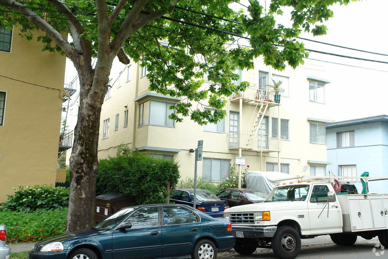 Primary Photo - 1708 Euclid Ave