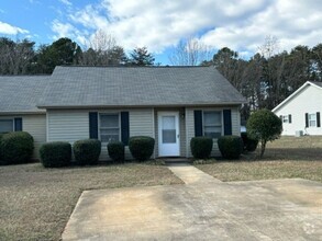 Building Photo - 123 Pine Meadow Ln