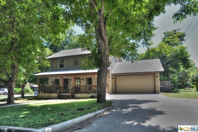 Foto del edificio - 590 S Washington Ave