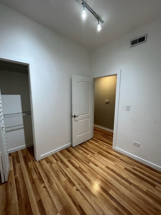 Interior Photo - Skiritai 1037 Polk, LLC