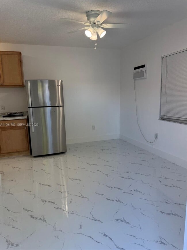 Foto del edificio - 1765 SW 21st St