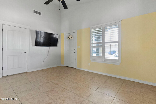 Foto del edificio - 14429 Spanish Point Dr