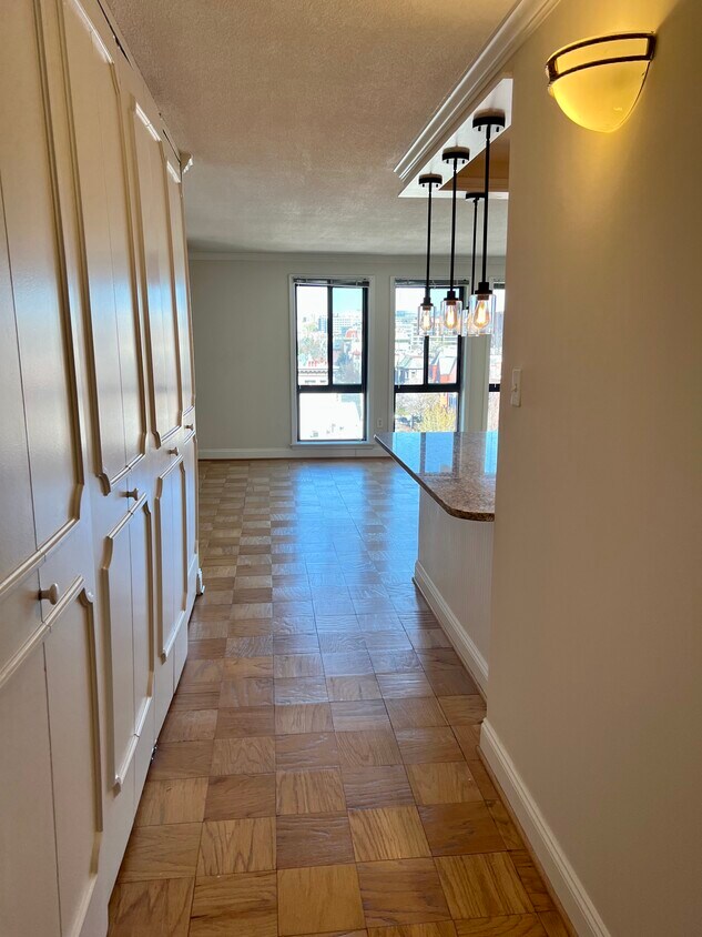 Primary Photo - 1280 21st St NW