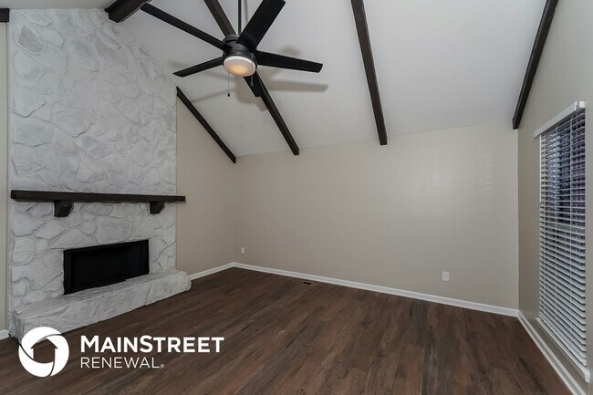 Foto del edificio - 6820 Briarwood Dr