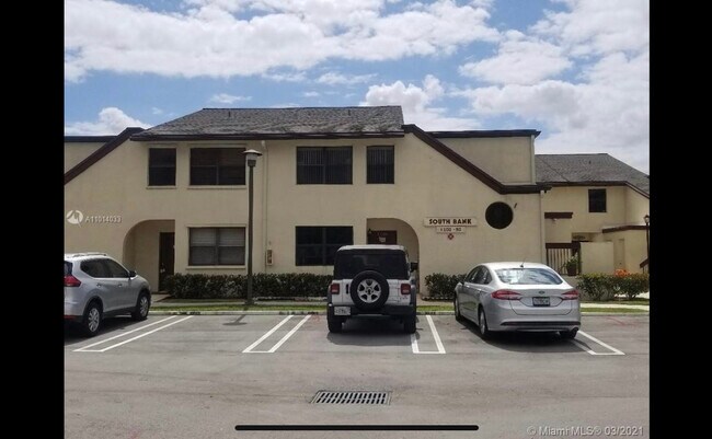 Building Photo - 11220 Taft St