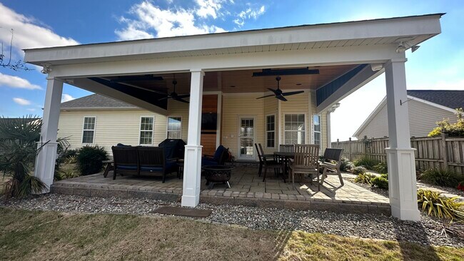Building Photo - 422 Westridge Ct