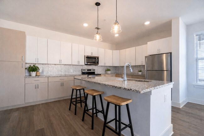 Building Photo - Madison Mallard Creek