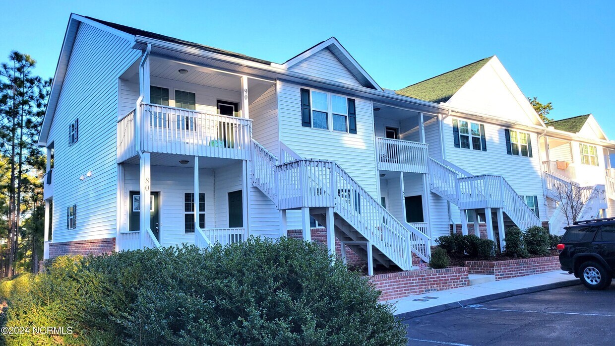 Foto principal - 80 Knoll Rd