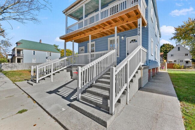 Foto del edificio - 4878 Tarnow St