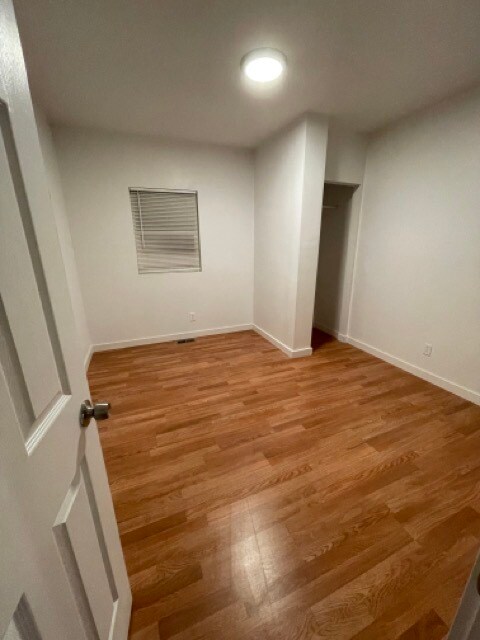 Building Photo - 215 Elm St