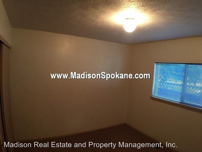 Foto del edificio - 3522-3528 S Mt Vernon St