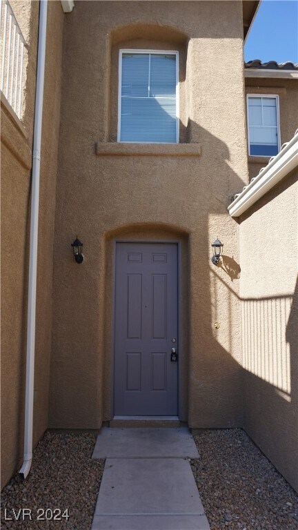 Building Photo - 5556 W Sun Temple Ave
