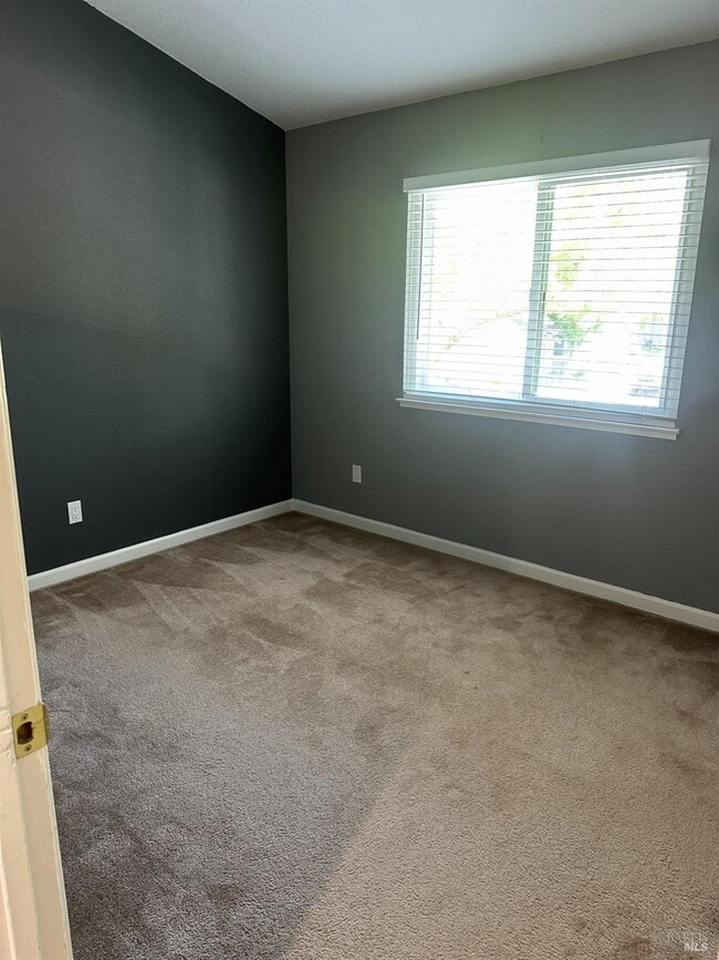 Building Photo - 596 Buckskin Pl