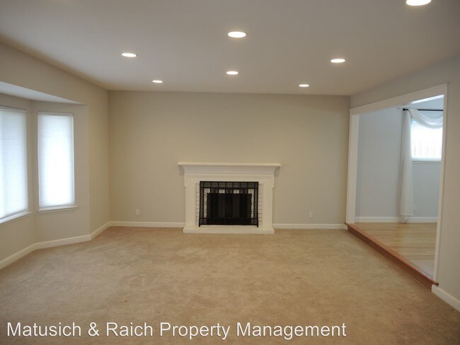 Building Photo - 5 br, 2.5 bath House - 1764 Curtner Ave