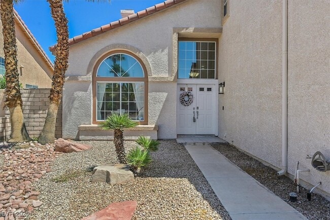 Building Photo - 8380 Campana Dr