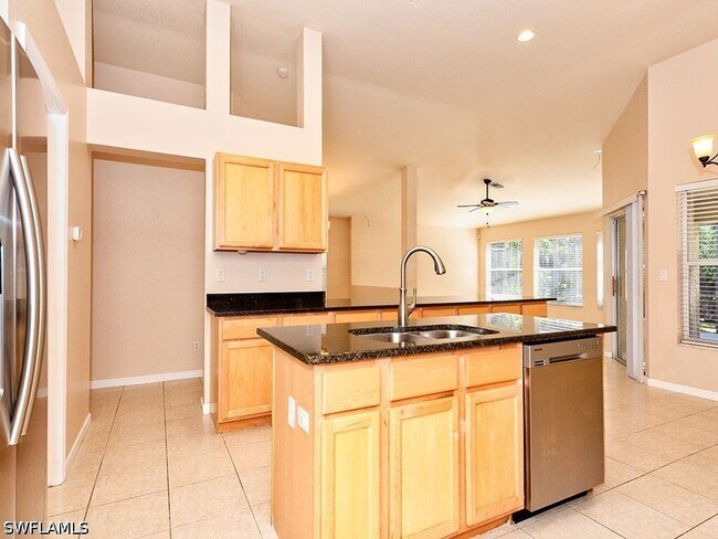 Foto del edificio - 7117 Timberland Cir