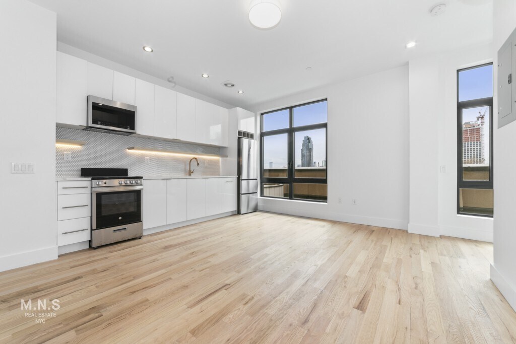 150 Eagle St Unit 2R, Brooklyn, NY 11222 Room for Rent in Brooklyn