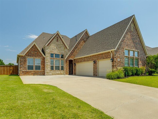 Building Photo - 2500 Cordgrass Ln