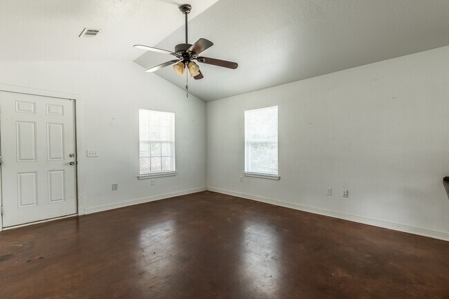 Building Photo - 1627 N 9th St