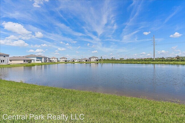 Building Photo - 4 br, 2.5 bath House - 5740 Woodland Sage ...