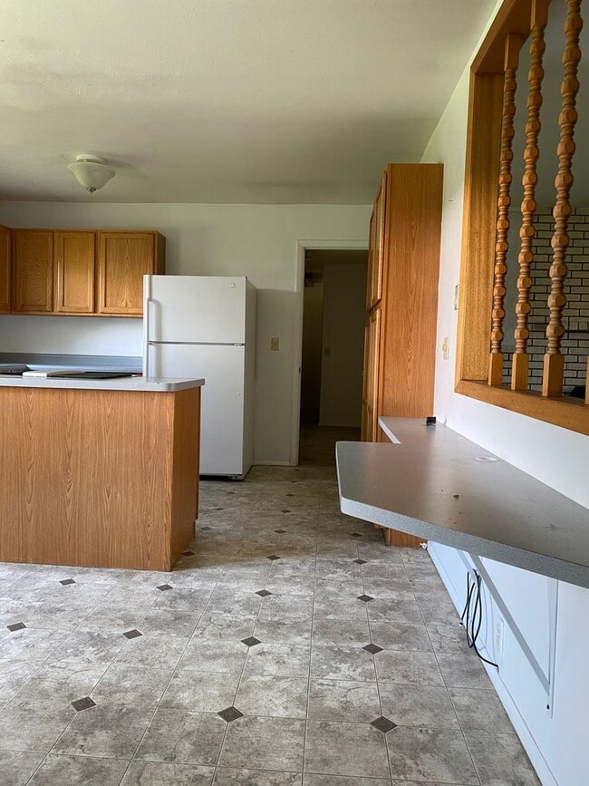 Building Photo - 711 Murphy Dr