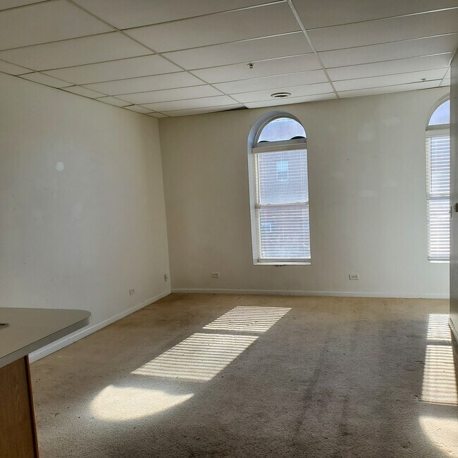 Foto del edificio - 226 N Benton St