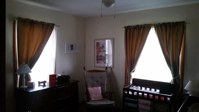 Building Photo - Charming Brick Home with Full Basement & W...