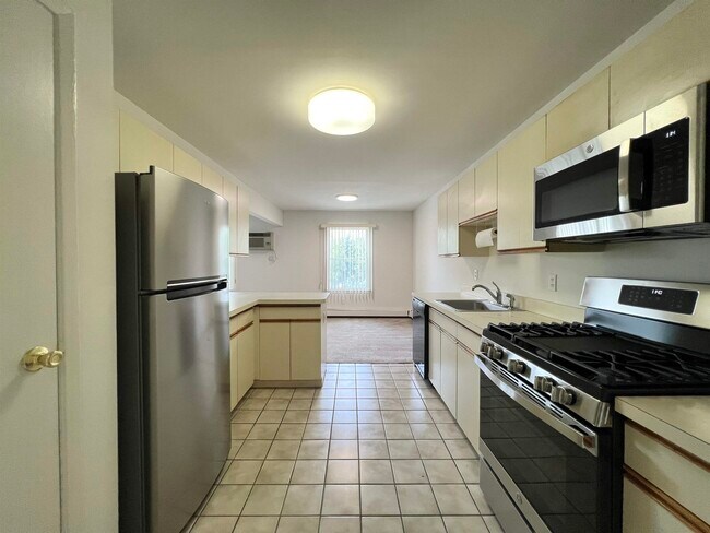 Foto del edificio - 55 Riverview Ct