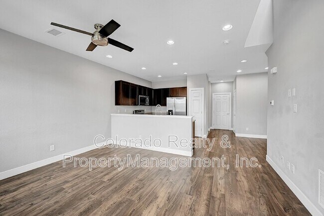 Foto del edificio - 16244 E 47th Dr