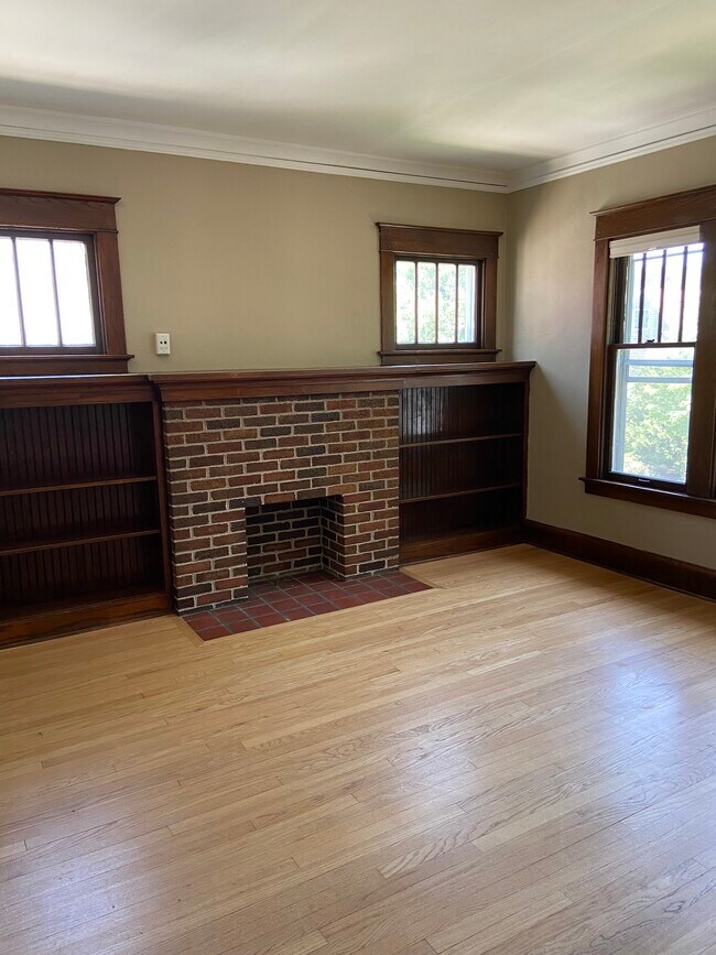 Foto del edificio - 3333 N Newhall St