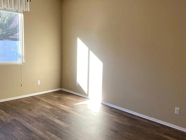 Building Photo - 12719 E Brumoso St