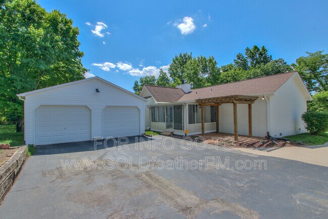 Foto del edificio - 3025 Blackwood Dr