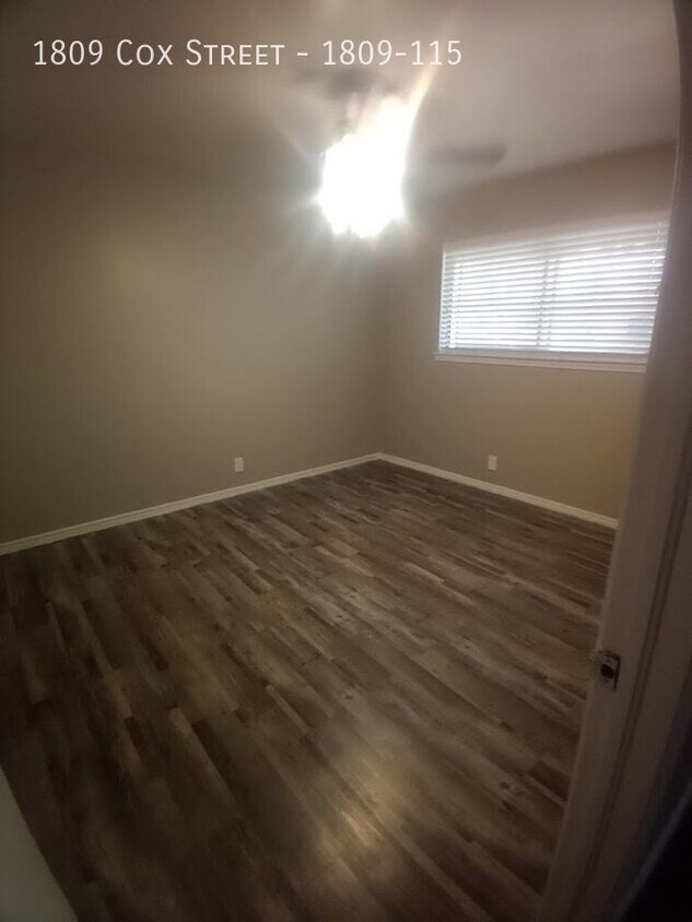 Foto principal - $799 moves you in- all credit types