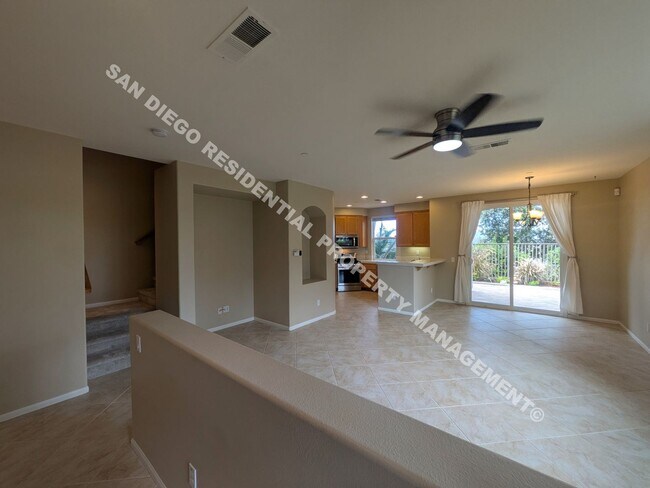 Foto del edificio - Exquisite Townhome with Panoramic Views in...