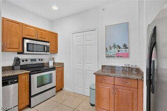 Building Photo - 13110 Bella Casa Cir