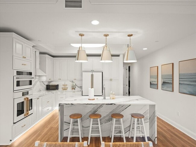 Building Photo - 202 Windward Passage