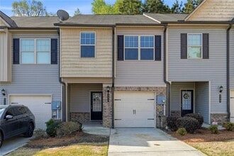 Building Photo - 331 Turtle Creek Dr