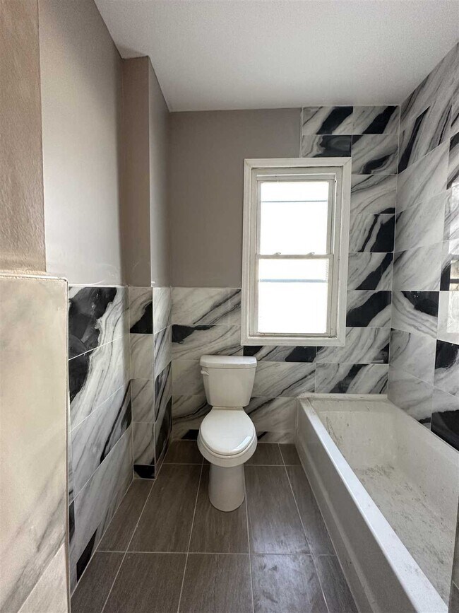 Foto del edificio - 201 Winnikee Ave