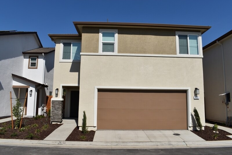 Primary Photo - 451 Peppercorn Dr