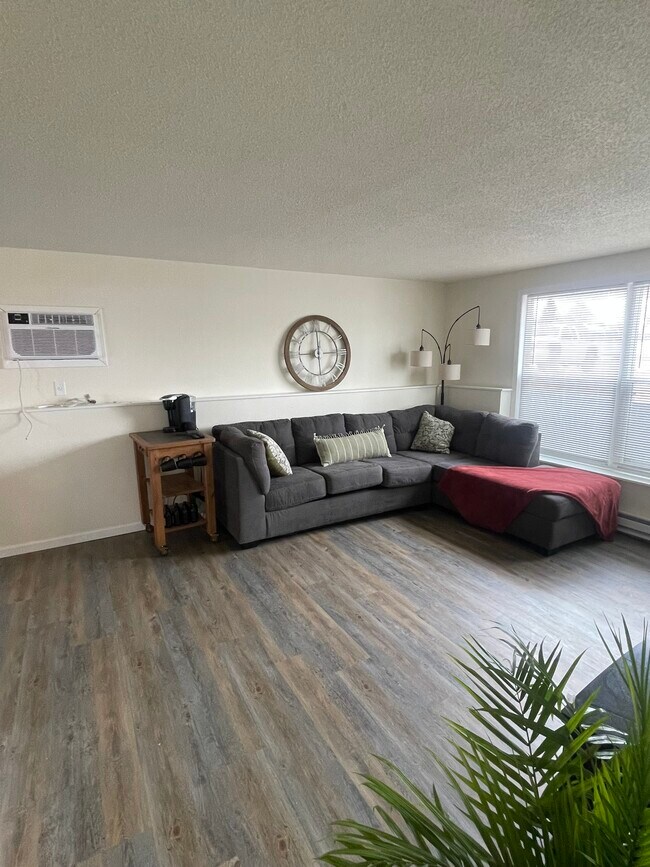 Sala de estar - 401 17th St N