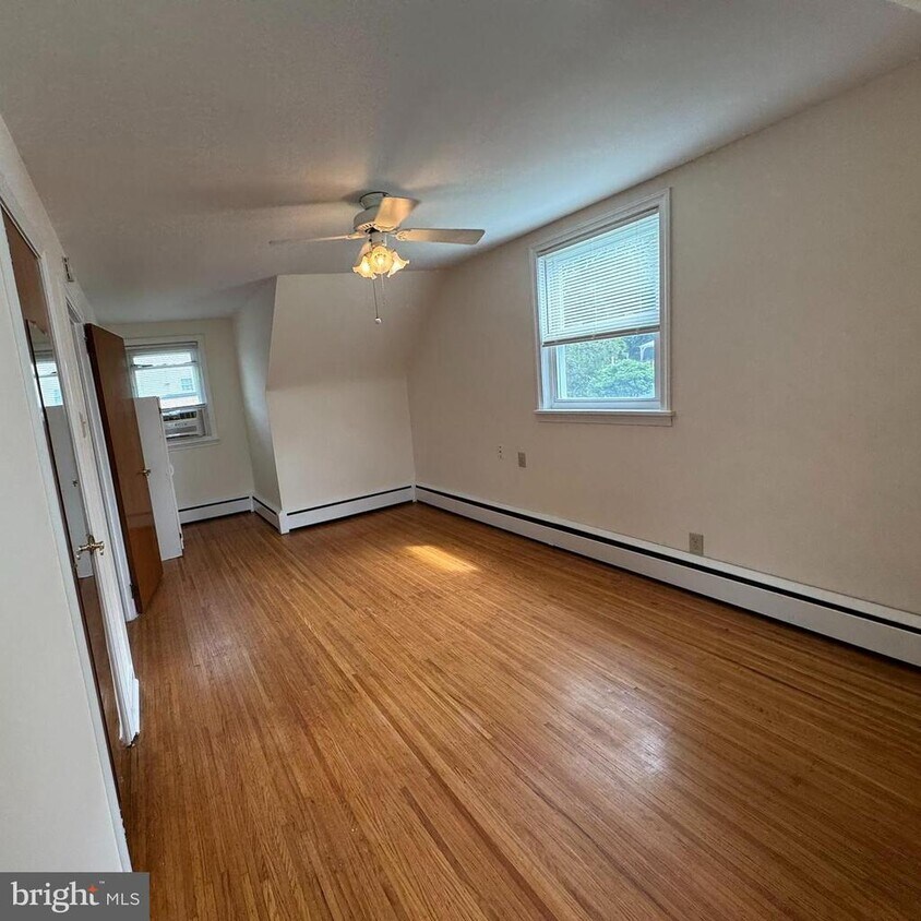 Foto principal - 410 Paoli Ave