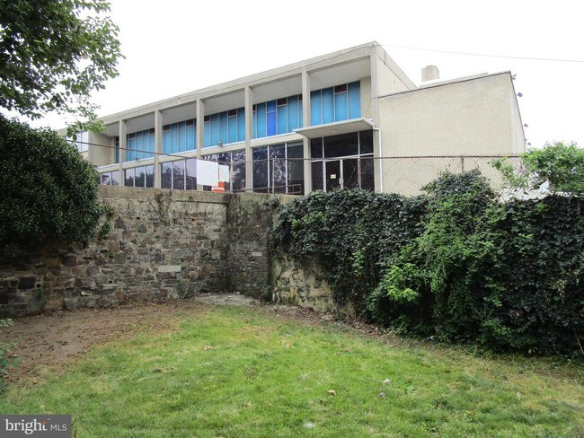 Building Photo - 6411 Old York Rd