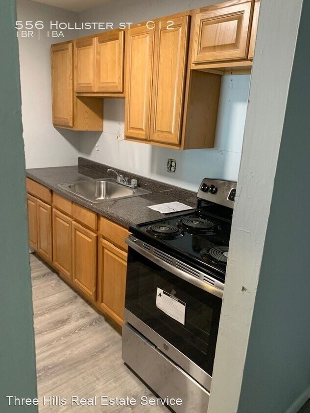 Foto principal - 446-556 Hollister St