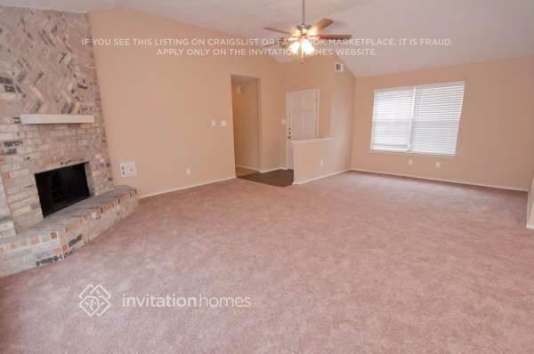 Foto del edificio - 7319 Echo Pines Dr